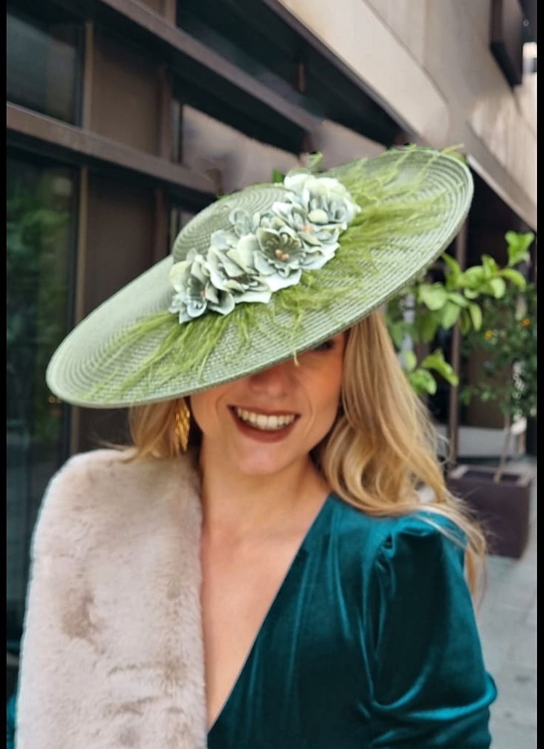 Tocado pamela verde oliva