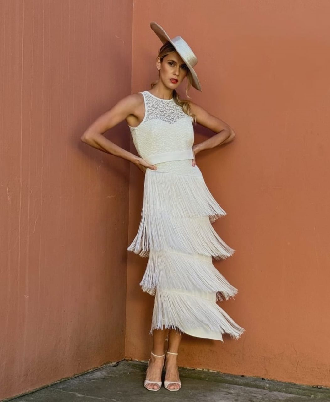 vestido-midi-flecos-blancos-encaje-tuareg-modas