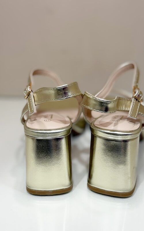 sandalias doradas tacón medio para fiesta