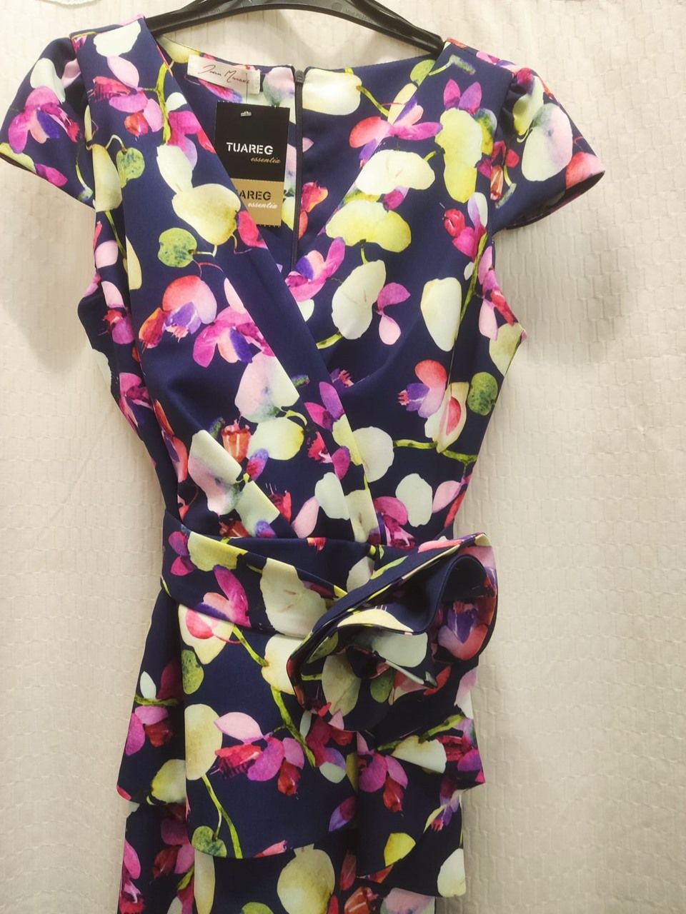 vestido-estampado-peplum-tuareg-modas