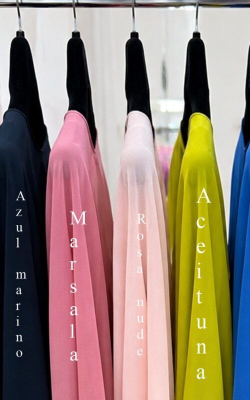 capas cortas de gasa para invitadas