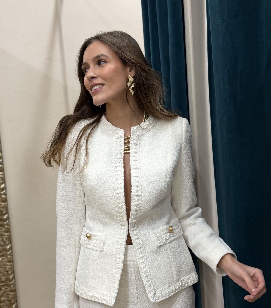 Traje pantalón Chanel blanco - Imagen 2