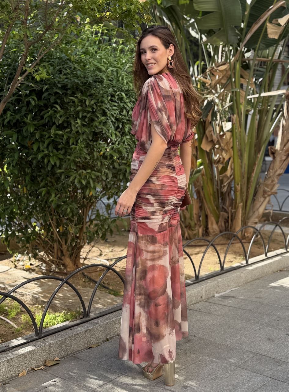 vestido invitada tul estampado rosa y marrón