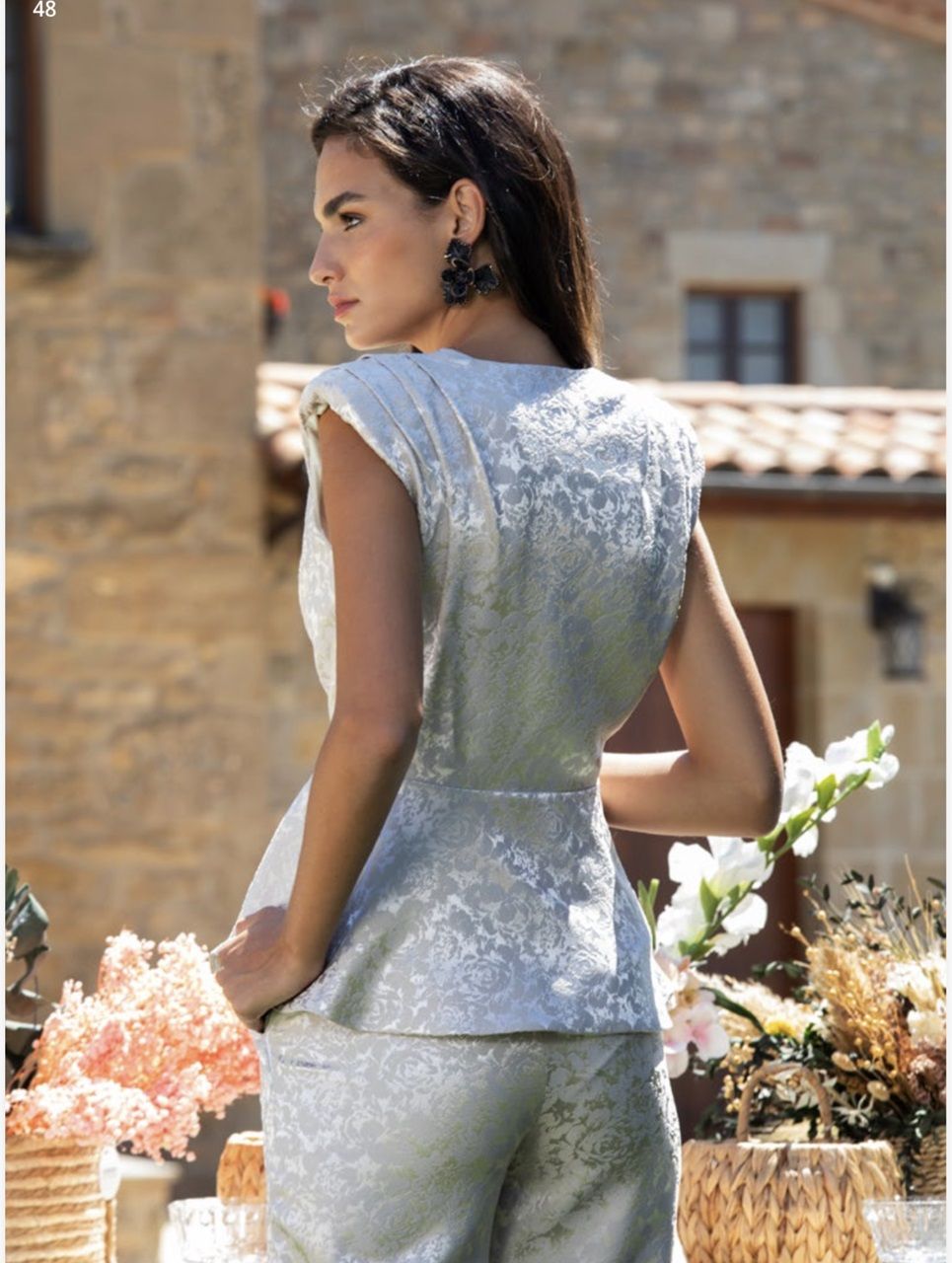 espalda del chaleco del conjunto invitada jacquard
