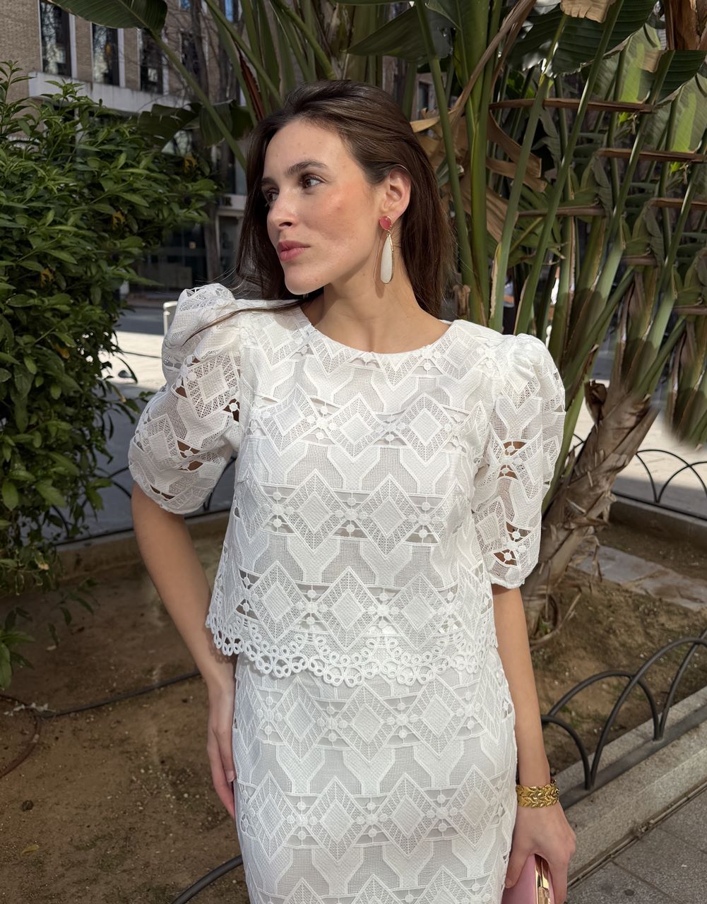 vestido blanco midi blonda para mamá de comunión o novia