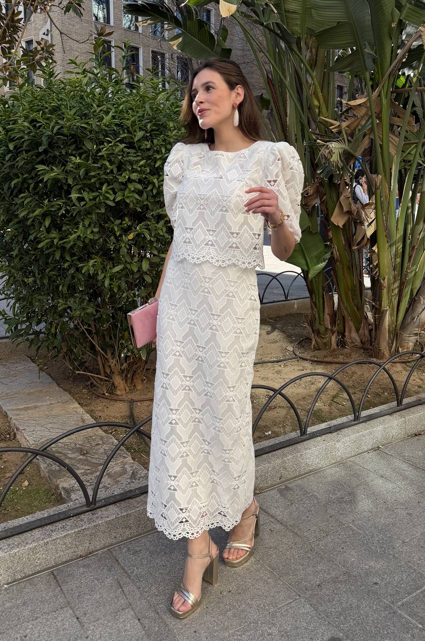 vestido blanco en guipur para novia civil