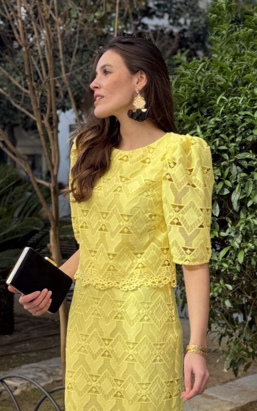 Vestido amarillo en guipur para invitada a bodas y comuniones