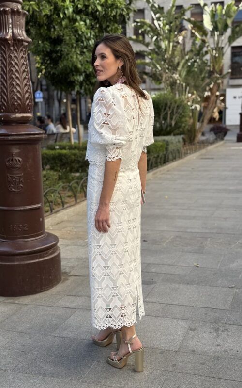 conjunto guipur blanco para mamá de comunión