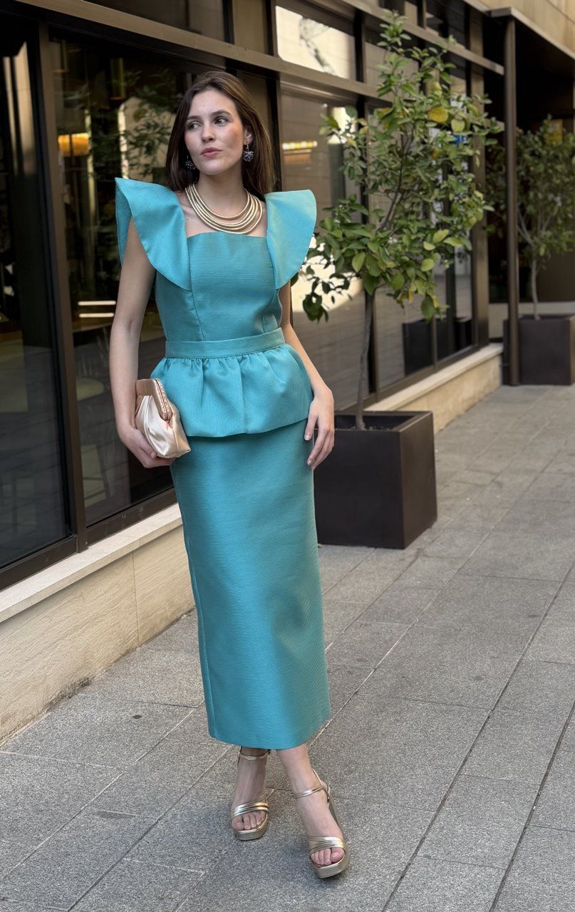 vestido invitada sin mangas peplum desmontable para bodas de verano