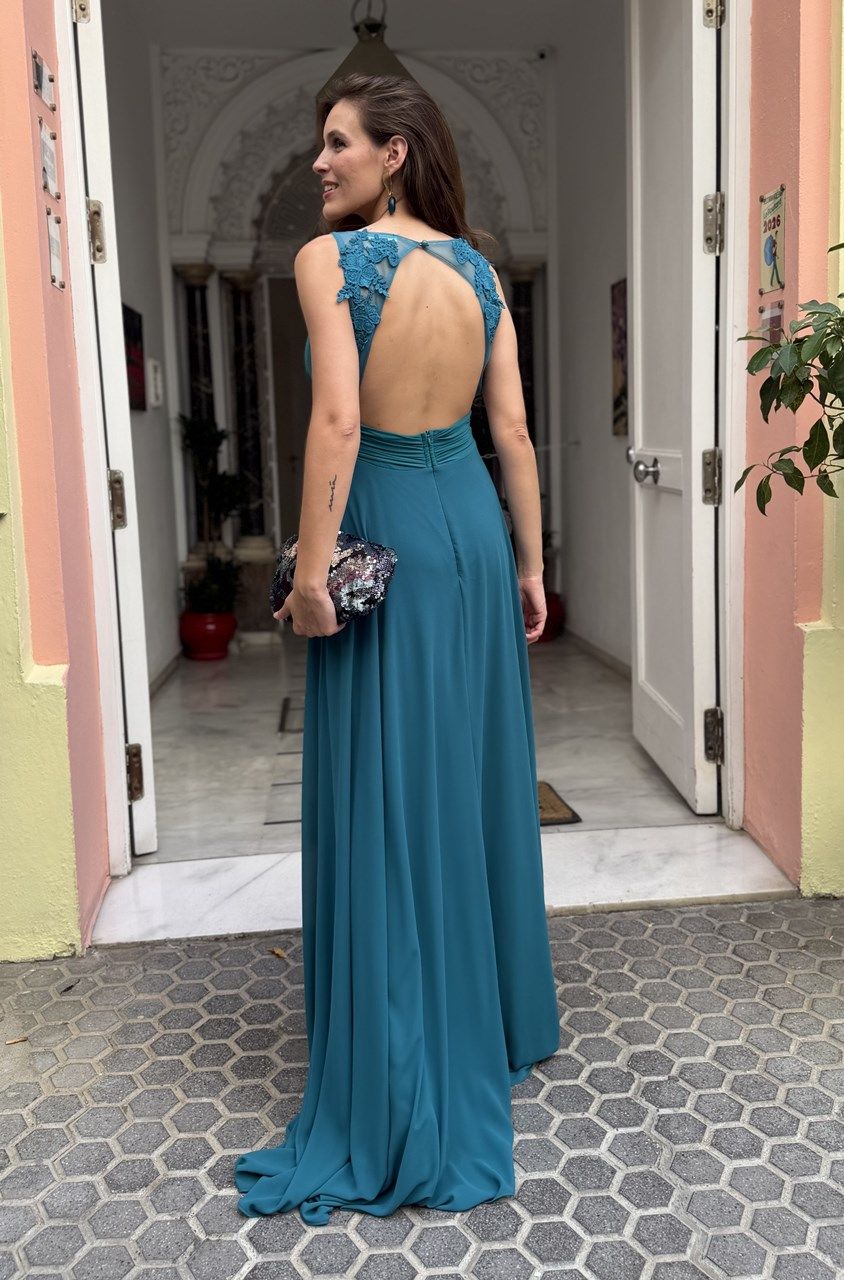 vestido largo azul petróleo con encaje en la espalda para invitadas a bodas y graduaciones