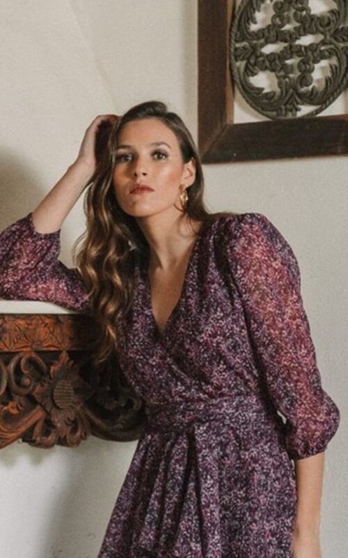 vestido de volantes en gasa estampada para invitadas